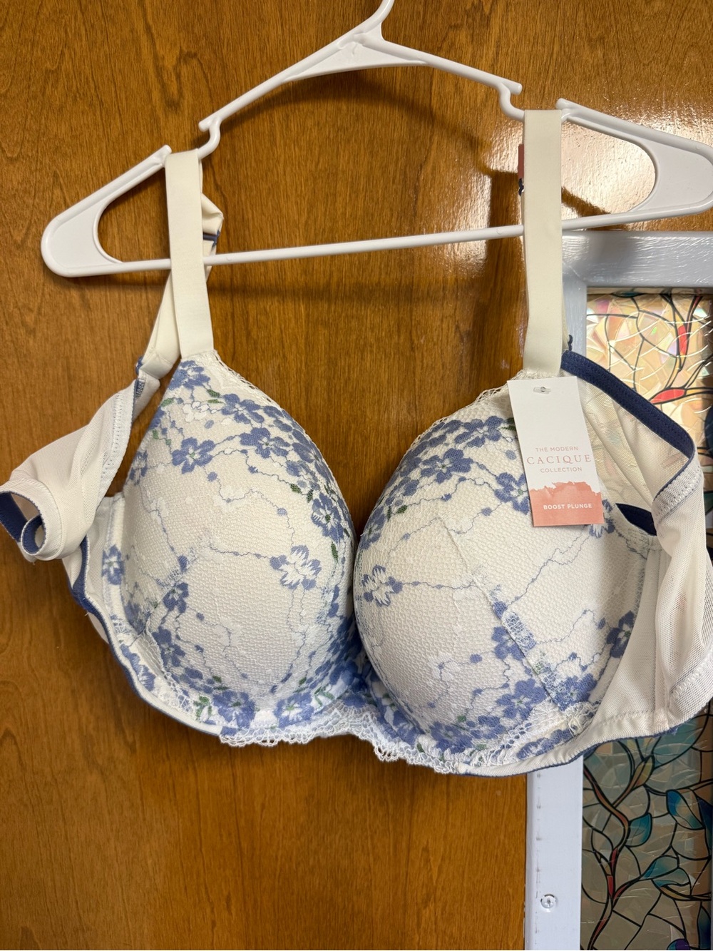 Lane Bryant Cacique Cream Bra with Blue Floral Lace Boost Plunge 44/C